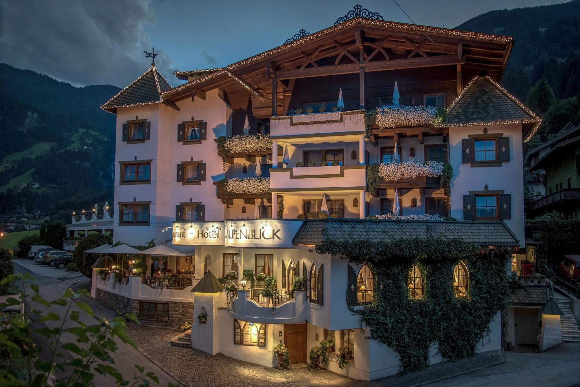 Hotel Alpenblick Zillertal Hippach Eksteriør billede