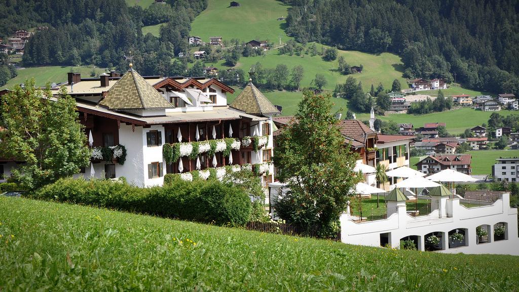Hotel Alpenblick Zillertal Hippach Eksteriør billede